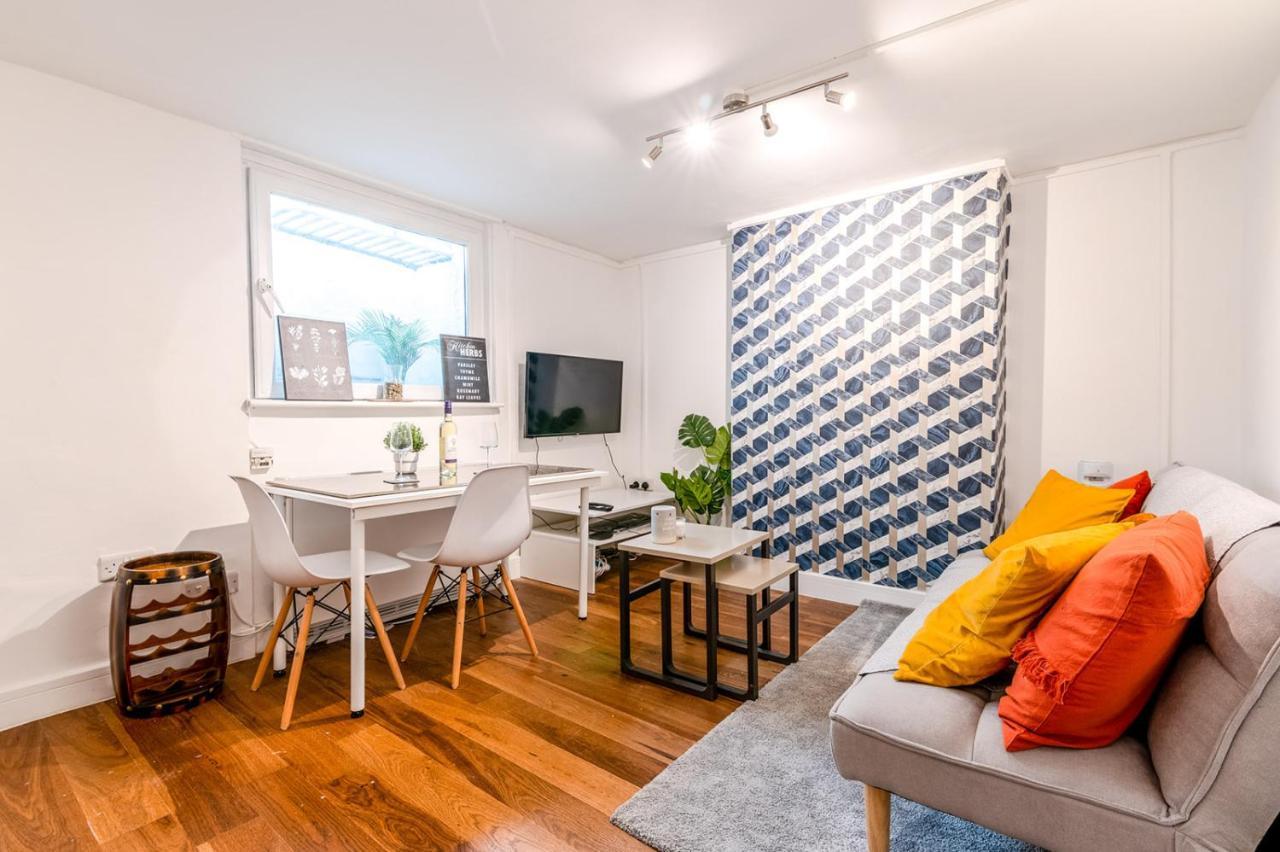 Modern One Bedroom Apartments In Μπράιτον Εξωτερικό φωτογραφία