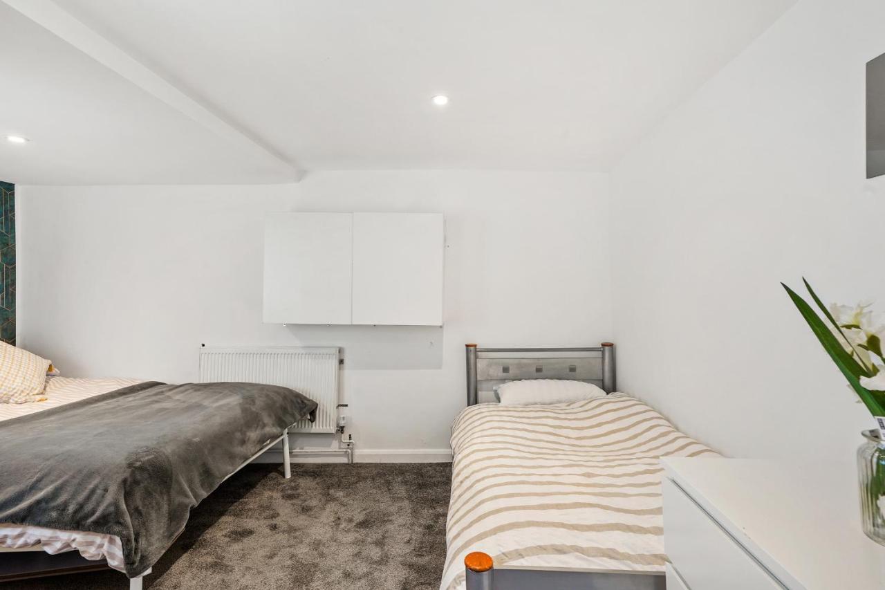 Modern One Bedroom Apartments In Μπράιτον Εξωτερικό φωτογραφία
