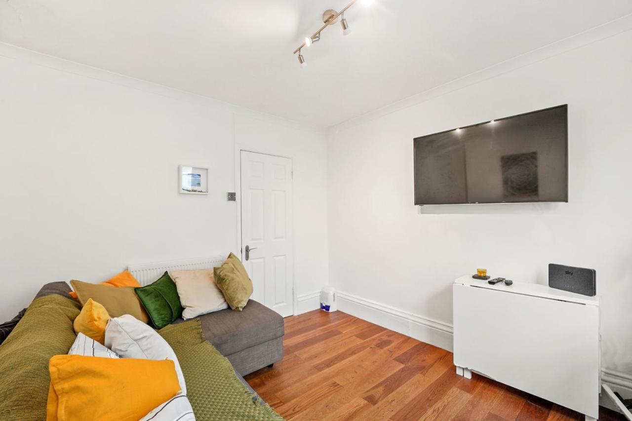 Modern One Bedroom Apartments In Μπράιτον Εξωτερικό φωτογραφία