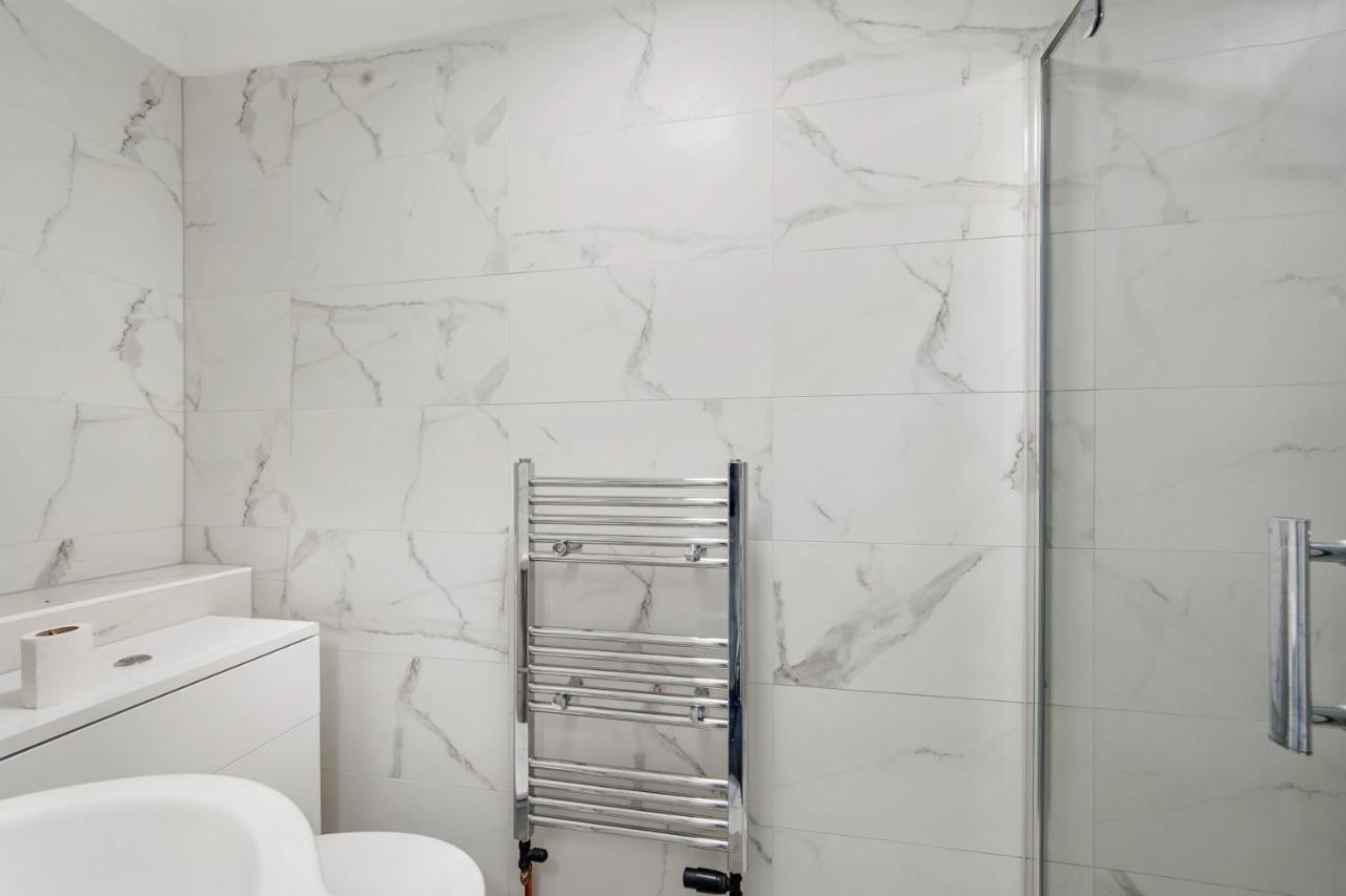Modern One Bedroom Apartments In Μπράιτον Εξωτερικό φωτογραφία