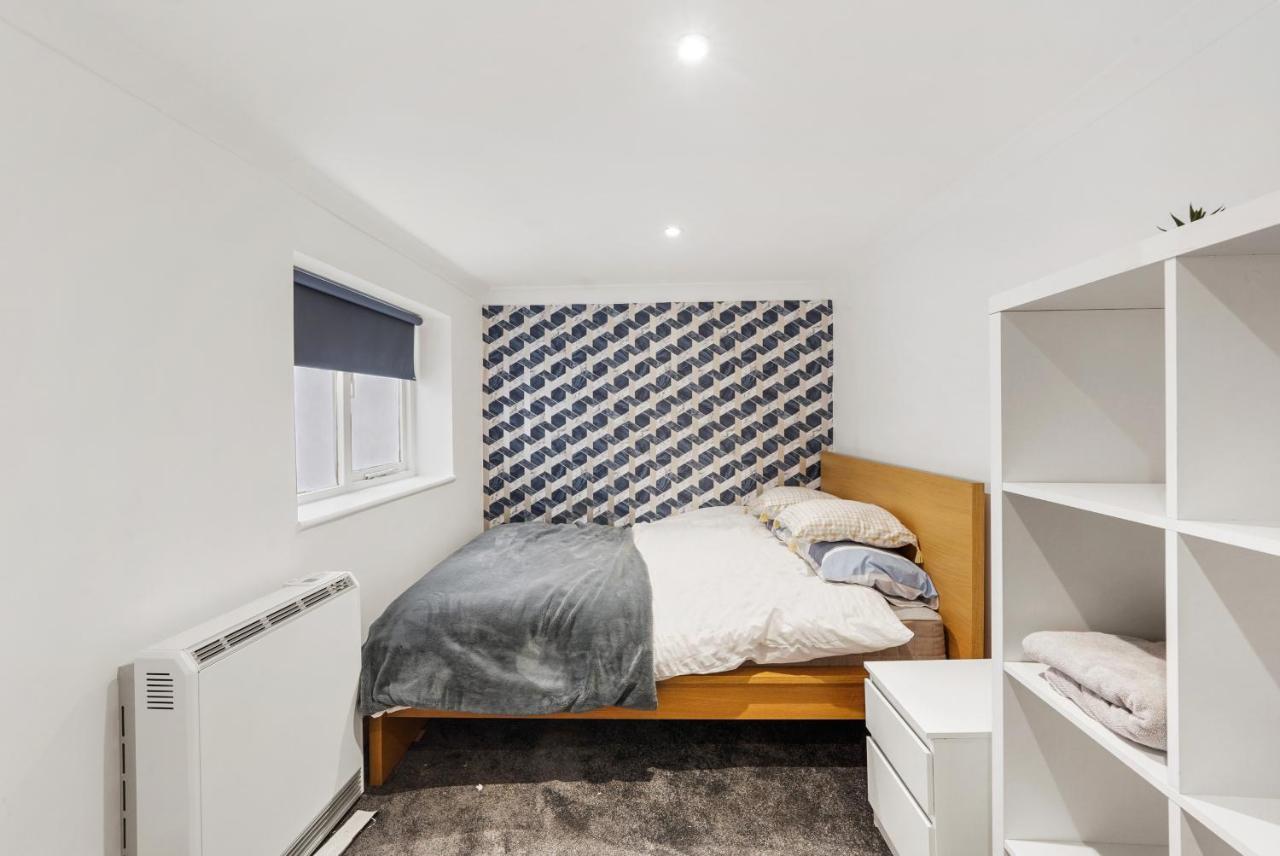Modern One Bedroom Apartments In Μπράιτον Εξωτερικό φωτογραφία