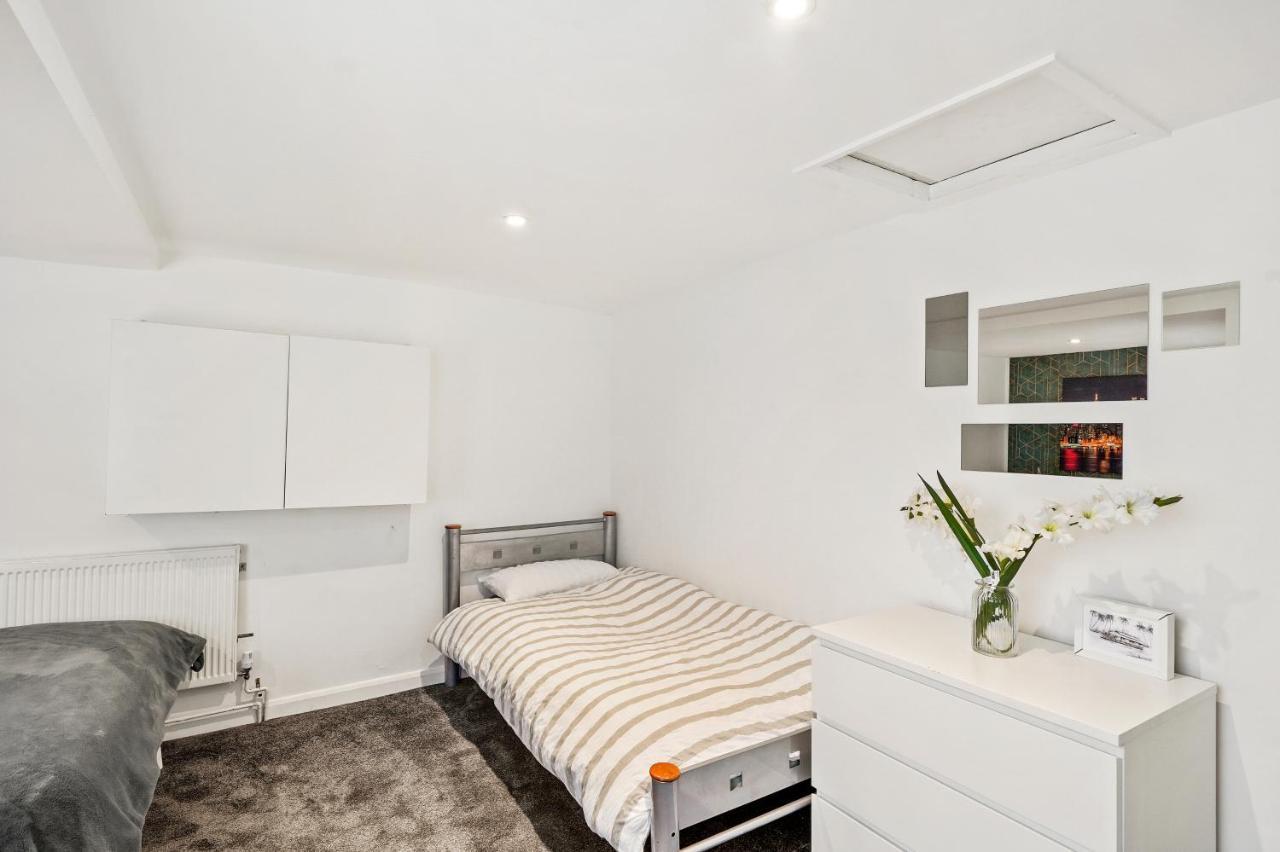 Modern One Bedroom Apartments In Μπράιτον Εξωτερικό φωτογραφία