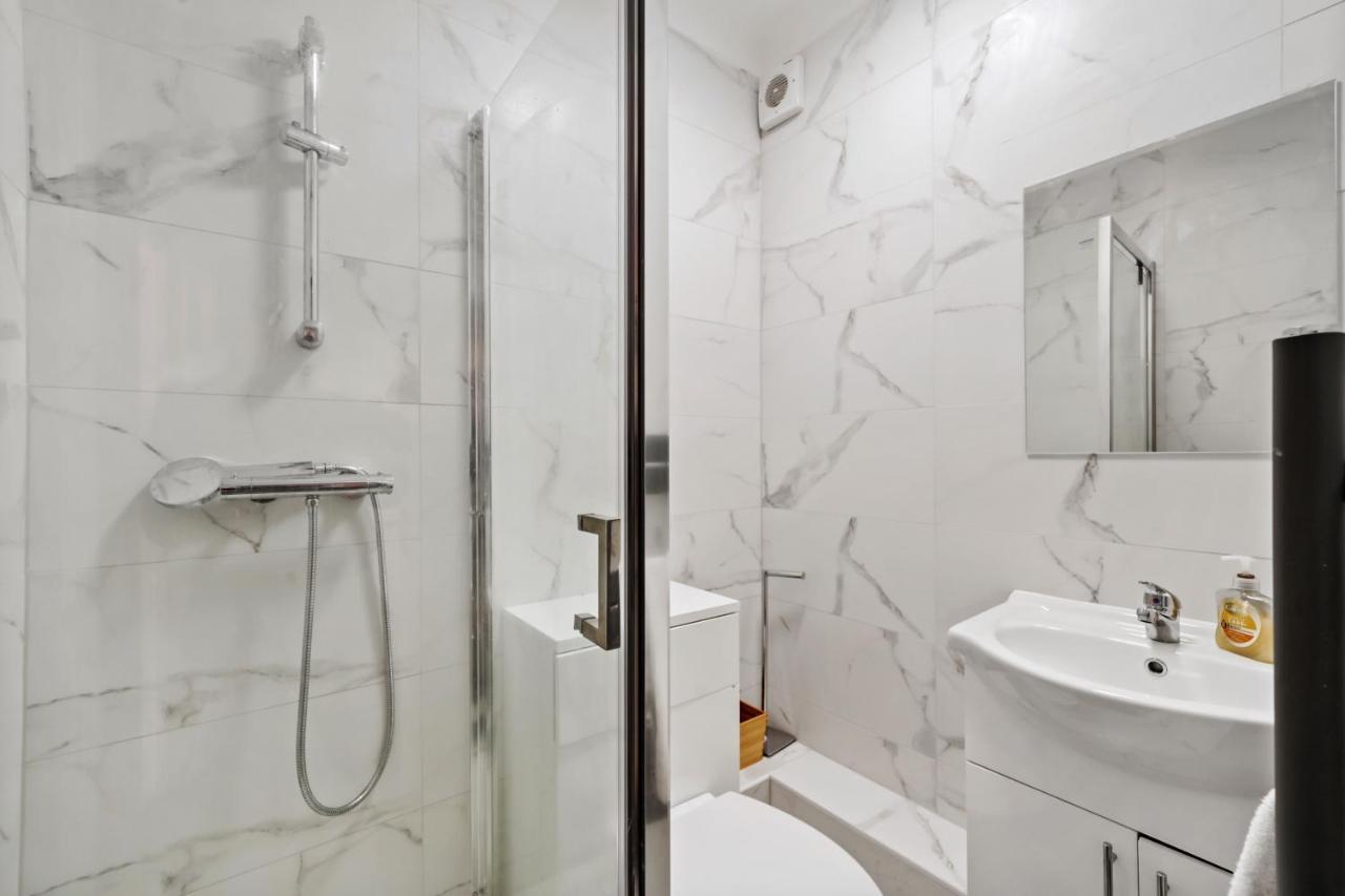 Modern One Bedroom Apartments In Μπράιτον Εξωτερικό φωτογραφία